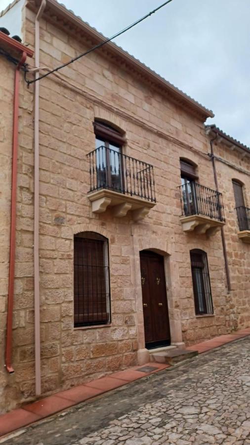 Casa Rural Verde Oliva Banos De La Encina Luaran gambar